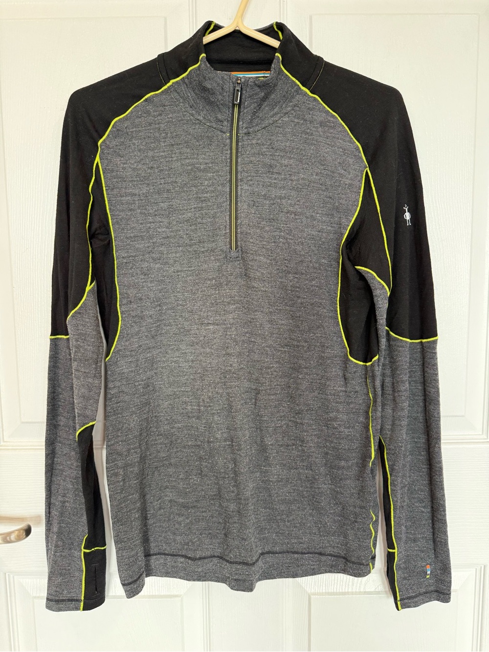 Smartwool Men's merino wool Gray and Black Quarter-Zip base layer sweater